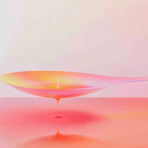 粉橘奶油柔光 · 新创作方幅 / small unlit candle floats inside an oversized shallow spoon, with a single · Square