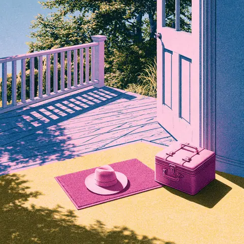 门边的旅行箱 · 方幅 / Small closed suitcase rests beside an open interior doorway · Square